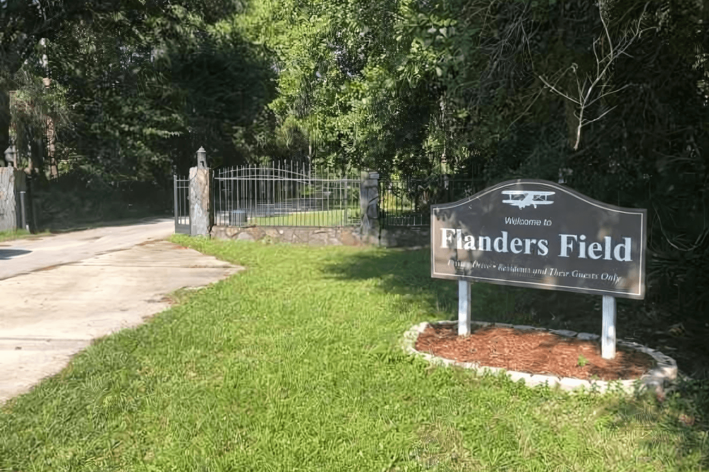 (4FD7) Flanders Field – Beautiful Airpark location close to Disney World