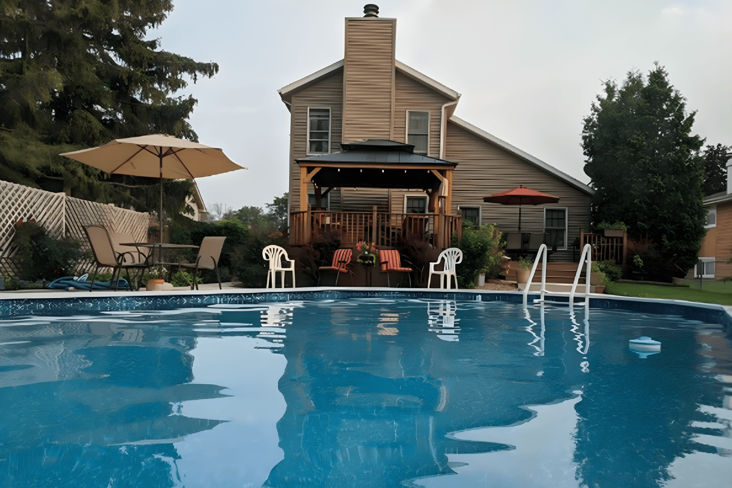 (KFLD) Fond du Lac County Airport – (KFLD) Fond du Lac - ✈️ Relax After AirVenture – Poolside 💦 Pilot Retreat